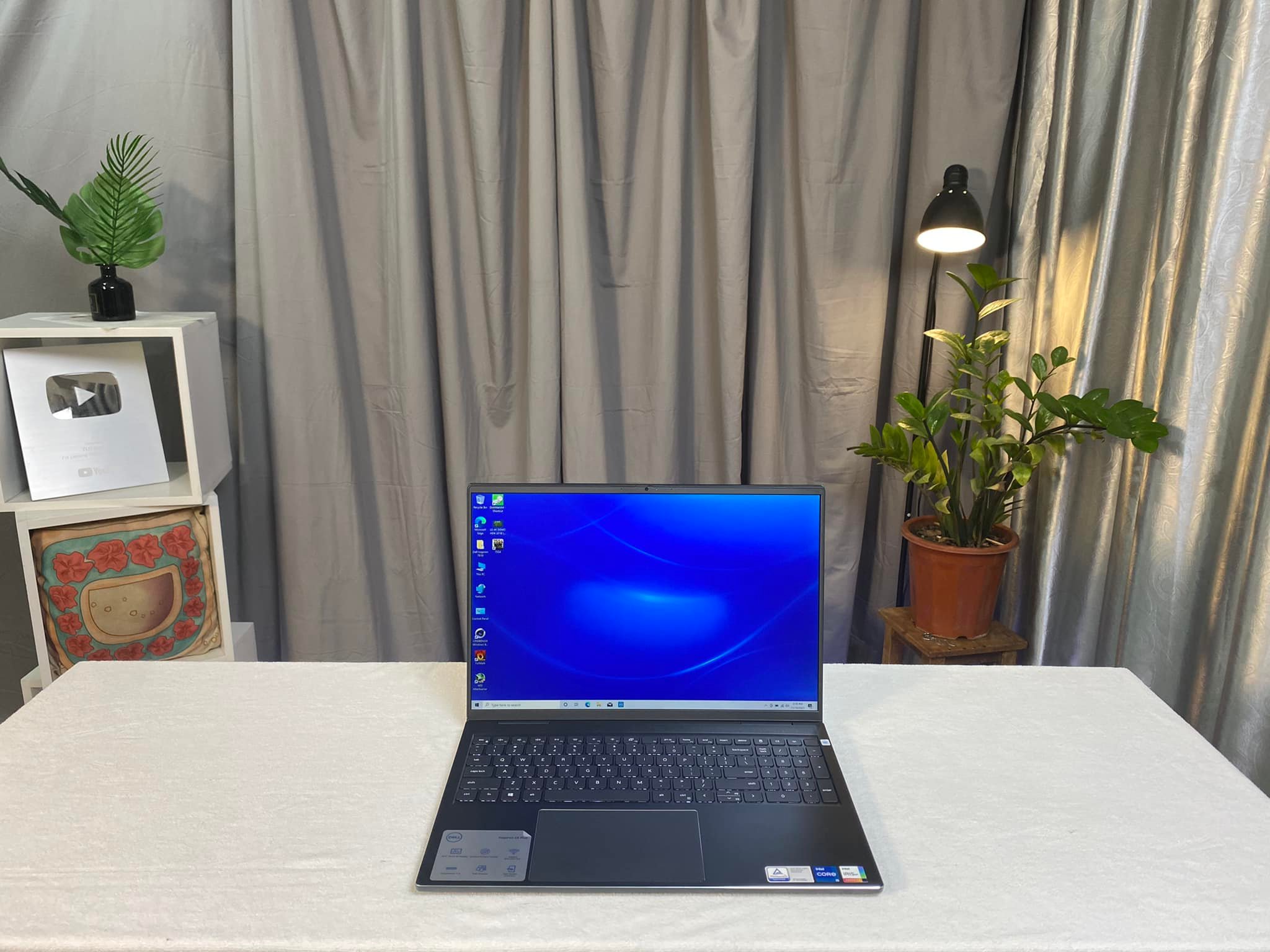 Laptop Dell Inspiron 15 Plus 7610.jpeg